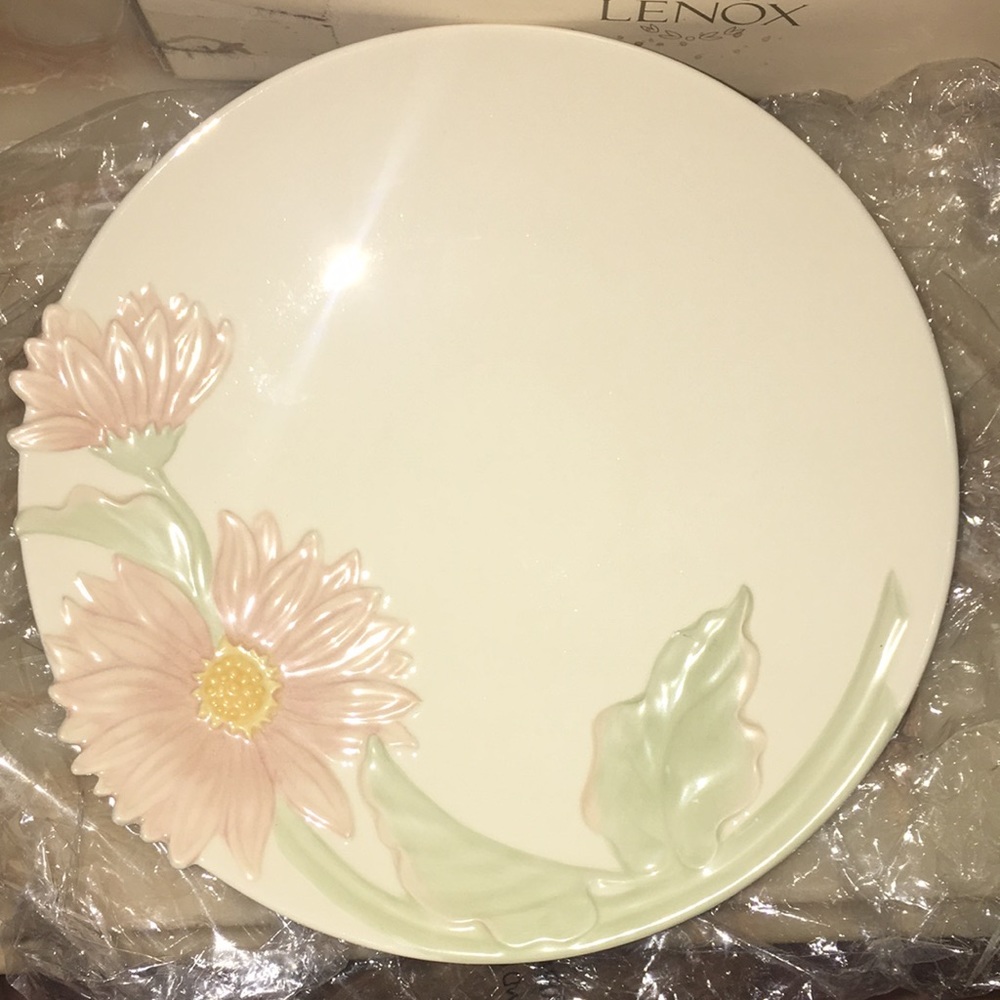 Lenox set of 2 floral blossom daisy desert plates